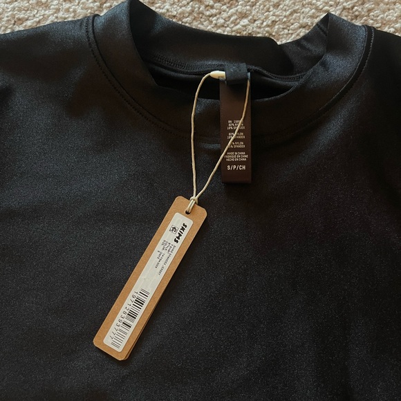 Skims Metallic Fits Everybody T-Shirt (NWT) - Picture 6 of 6